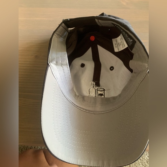 Hat - Picture 3 of 4